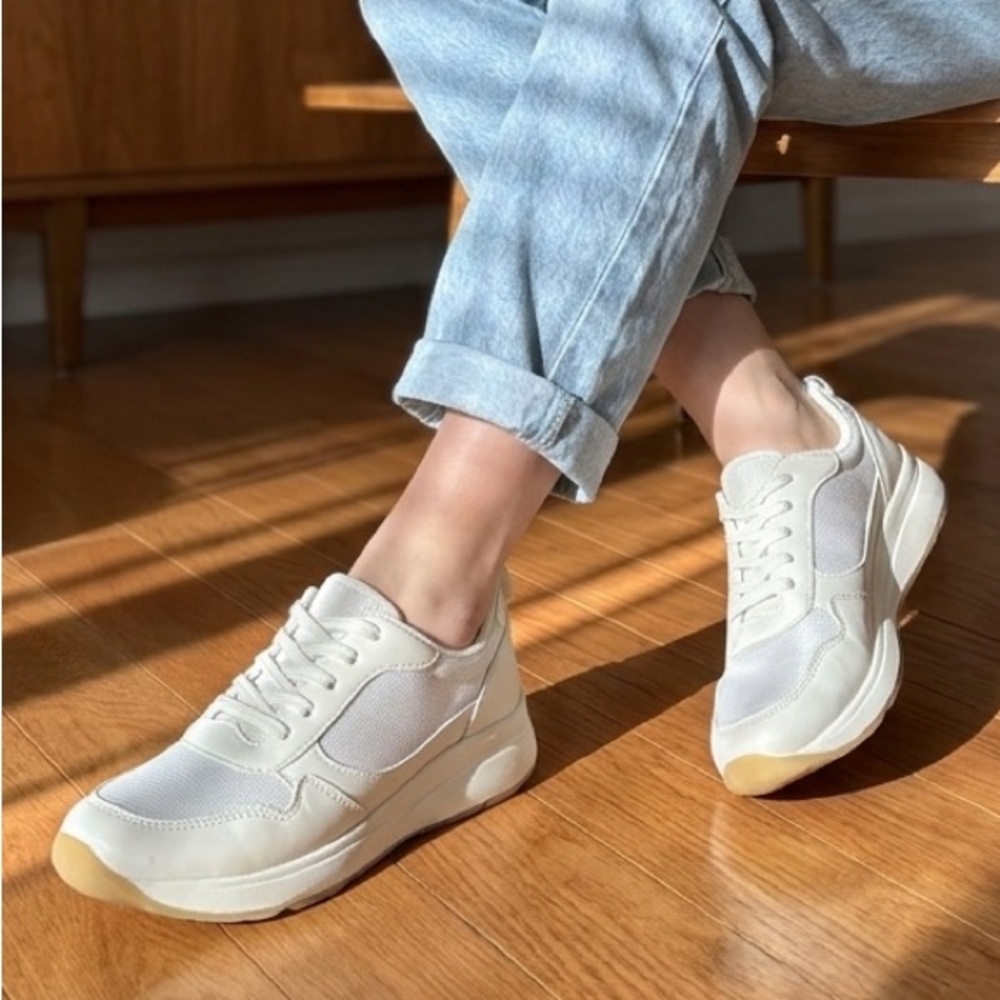 Banana Republic Sustainable Knit Sneakers - Cream